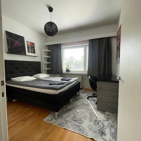 Center - A Modern Artist's Two-room Apartment! Smart Tv & Fast Wifi *